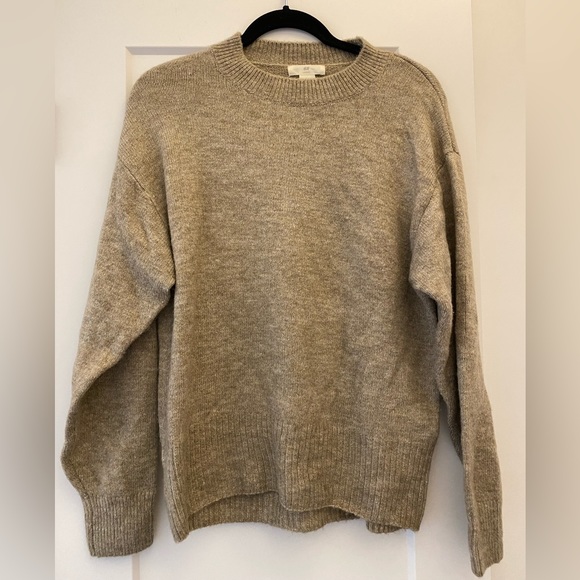 H&M camel sweater - Picture 3 of 5